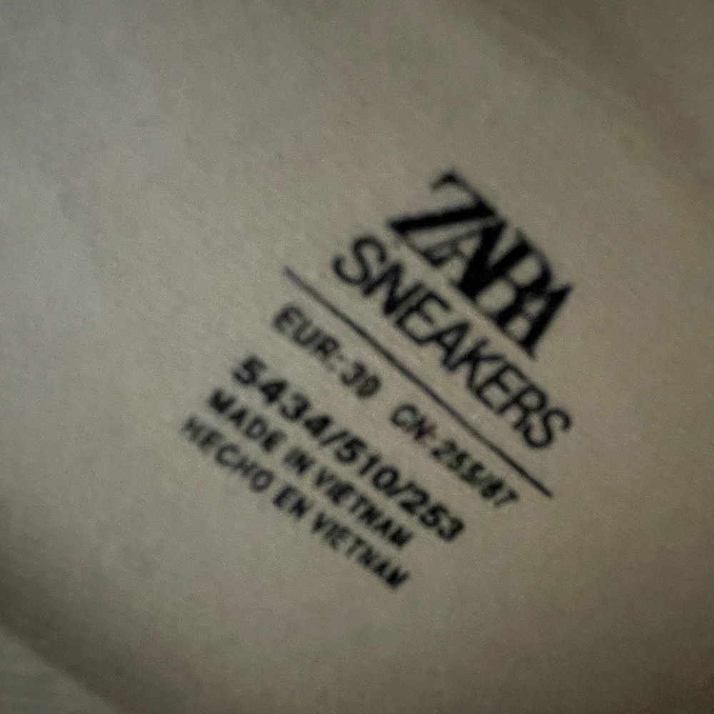 Zara Gold Women's Sneakers - Picture 5 of 5